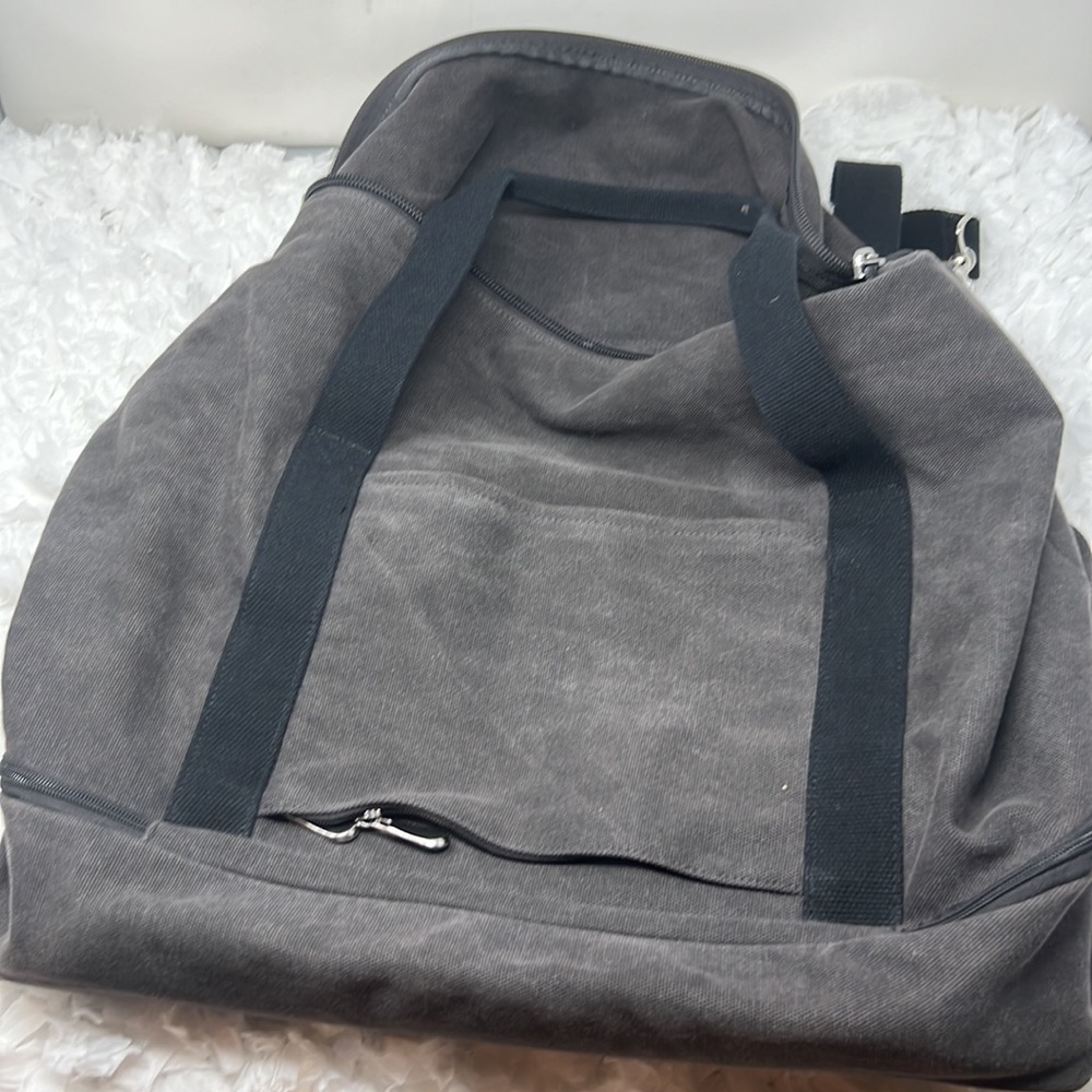 Lo & Son Canvas Weekender Tavel Bag Adult Small 16” H X 18”W X 8.5” D